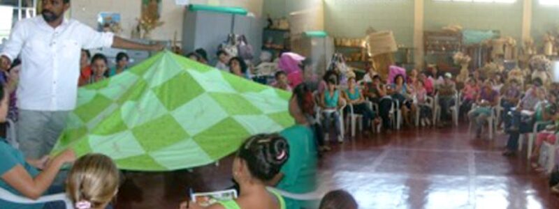 388753_523404257701792_518656862_n